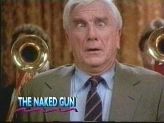 Frank Drebin! Suelte esa almohada!